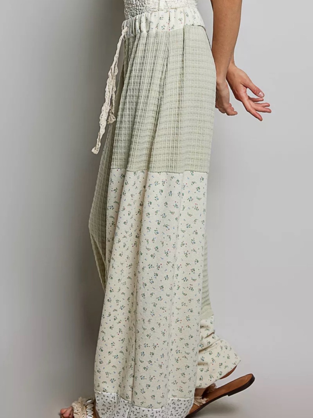 POL Relaxed Wide-Leg Patchwork Pants in Sage Green - Picture 2 of 8